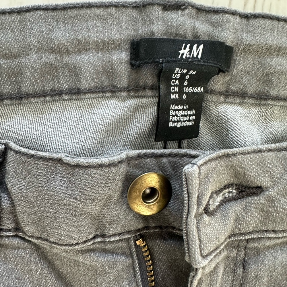 H&M grey skinny jeans